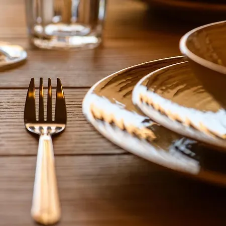 Homa Serifos Pool Vila *