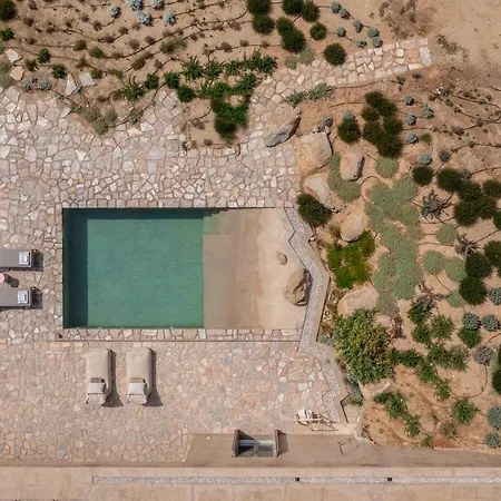 Homa Serifos Pool Vila