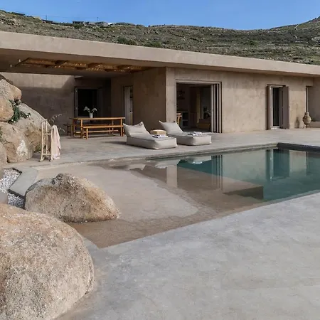 Homa Serifos Pool *