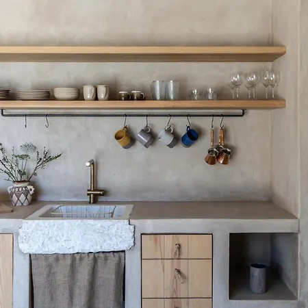 Homa Serifos Pool Vila *