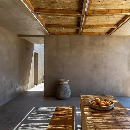 Homa Serifos Pool Vayiá