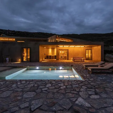 Homa Serifos Pool Vayiá