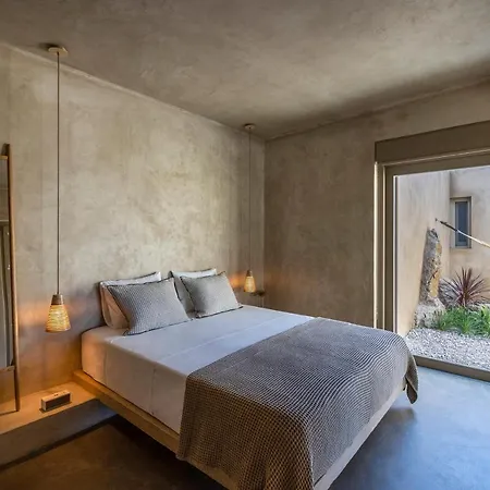 Vila Homa Serifos Pool