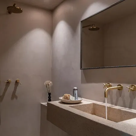 Homa Serifos Pool * Vayiá