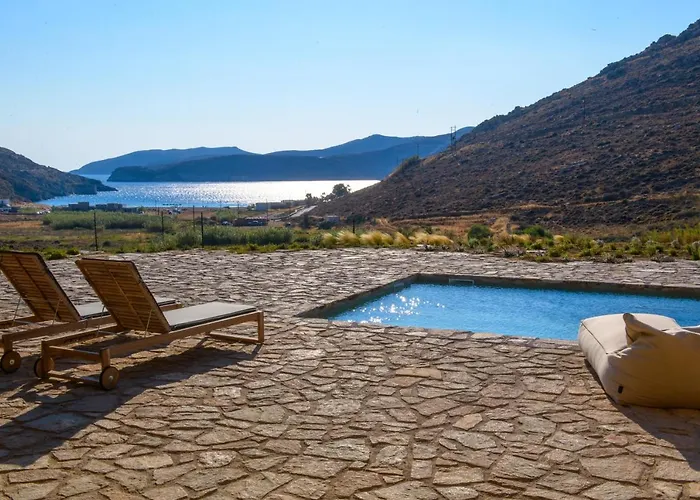 Homa Serifos Pool * Vayiá