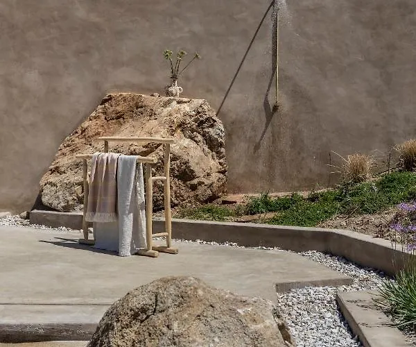 Homa Serifos Pool Villa *