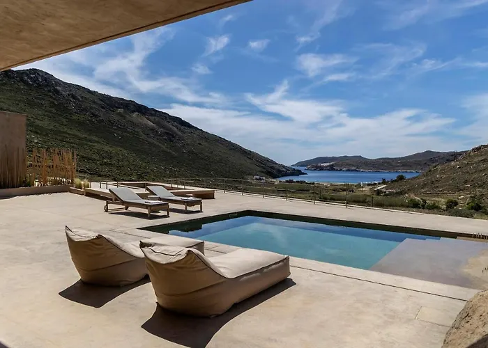 Homa Serifos Pool * Vayiá