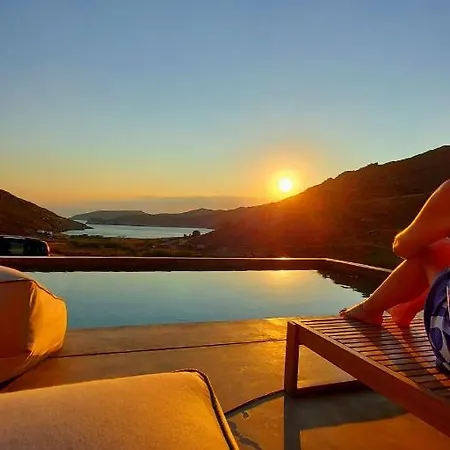 Homa Serifos Pool * Vayiá