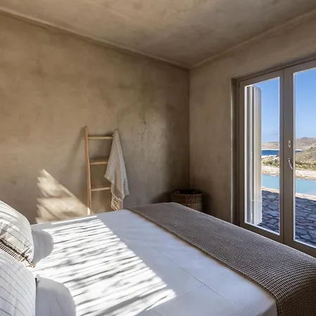 Homa Serifos Pool Villa