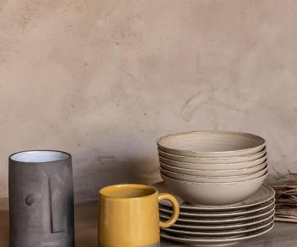 Homa Serifos Pool * Vayiá